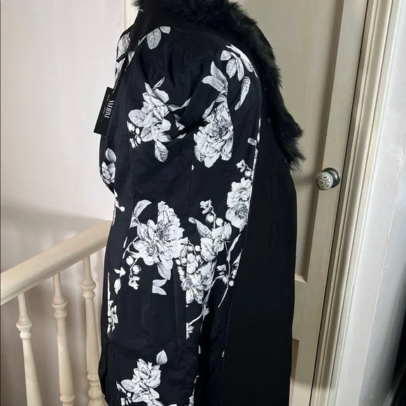 WHBM • NWT Black Fur-Collar Pea Coat - Picture 8 of 10